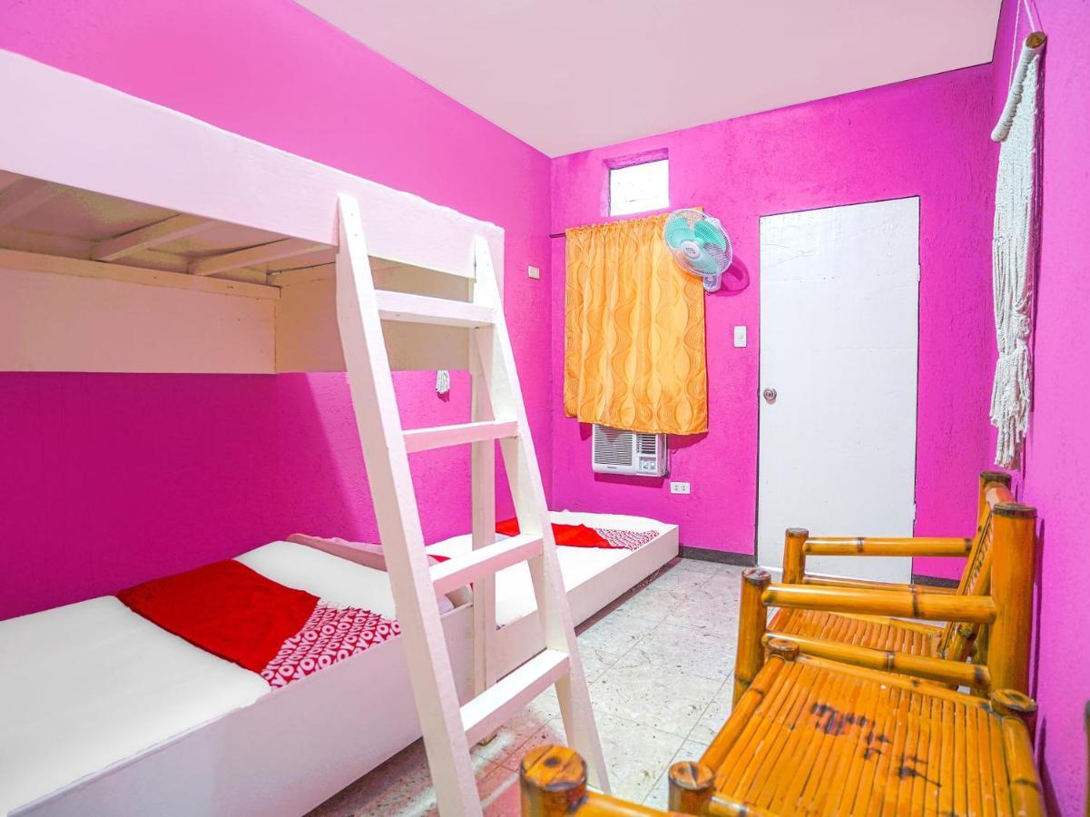 Oyo 875 Madhavi Beach Resort Balibago Ngoại thất bức ảnh