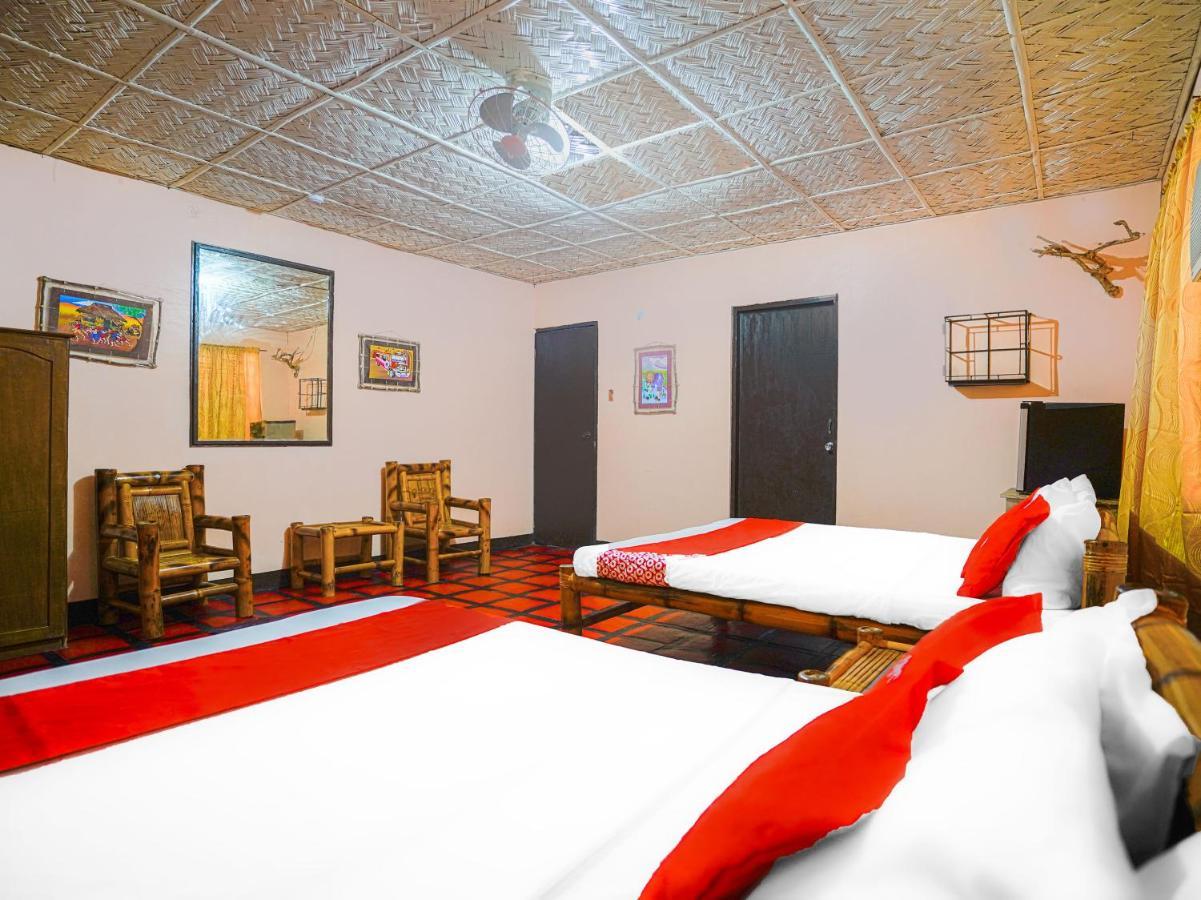 Oyo 875 Madhavi Beach Resort Balibago Ngoại thất bức ảnh
