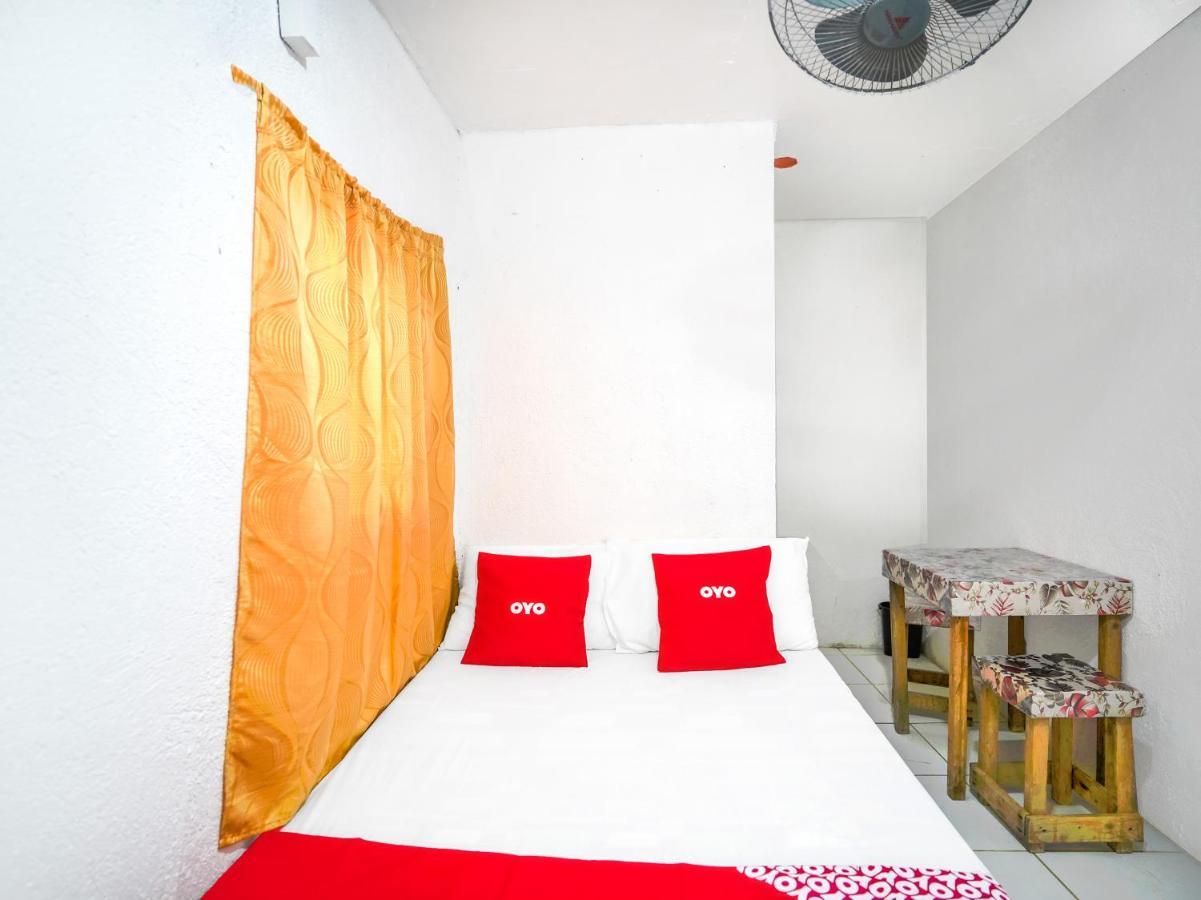 Oyo 875 Madhavi Beach Resort Balibago Ngoại thất bức ảnh