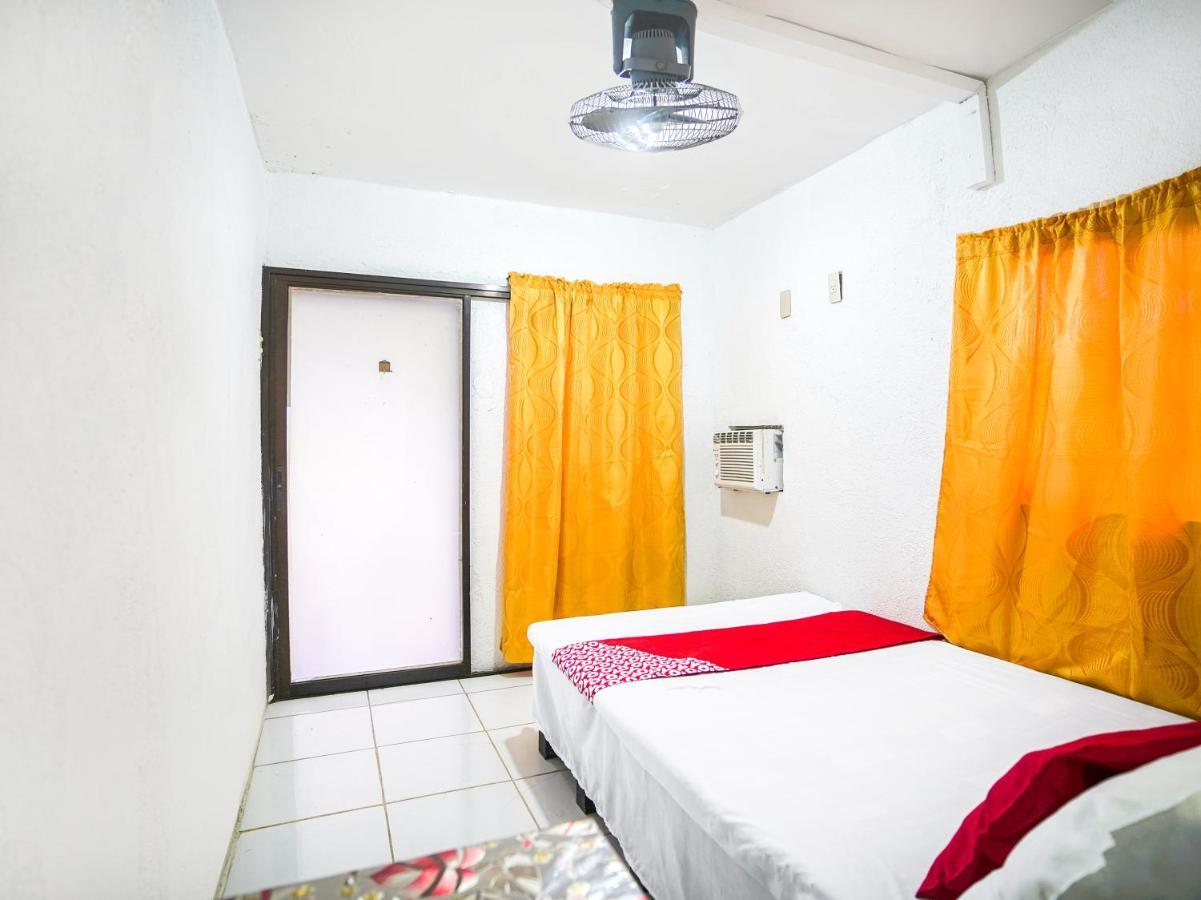 Oyo 875 Madhavi Beach Resort Balibago Ngoại thất bức ảnh